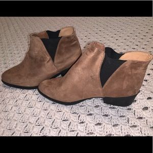 Rue 21 Etc Brown/Tan Suede Boots